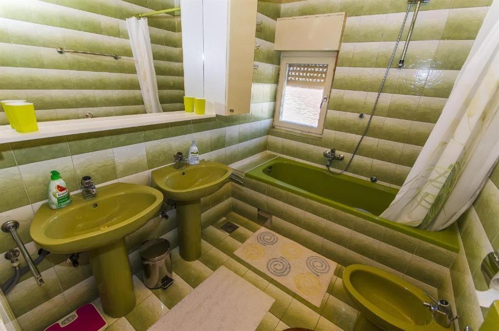Three Bedroom Apartment With Amazing Sea View โตรกีร์ ภายนอก รูปภาพ