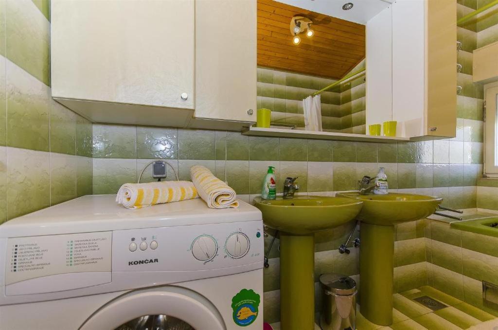 Three Bedroom Apartment With Amazing Sea View โตรกีร์ ภายนอก รูปภาพ